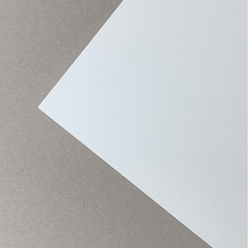 Rivoli white manufactured by ArjoWiggins, multi-technic paper