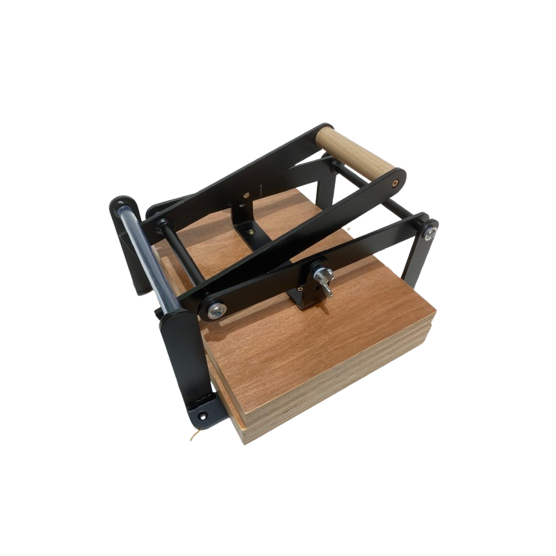 Presse à levier bois et lino Woodzilla A4 - noir mat