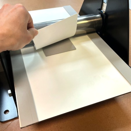 reglettes linoleum installees sur presse gravure taille-douce reglettes linoleum installees sur presse gravure taille-douce